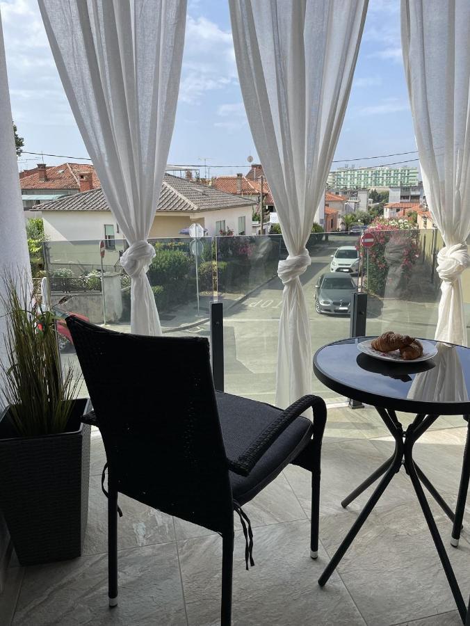 Giovanna Apartment With Terrace And Free Parking プーラ エクステリア 写真
